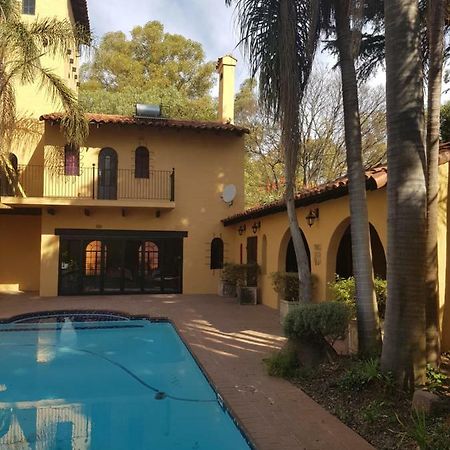 Airport Tower Lodge Kempton Park Esterno foto