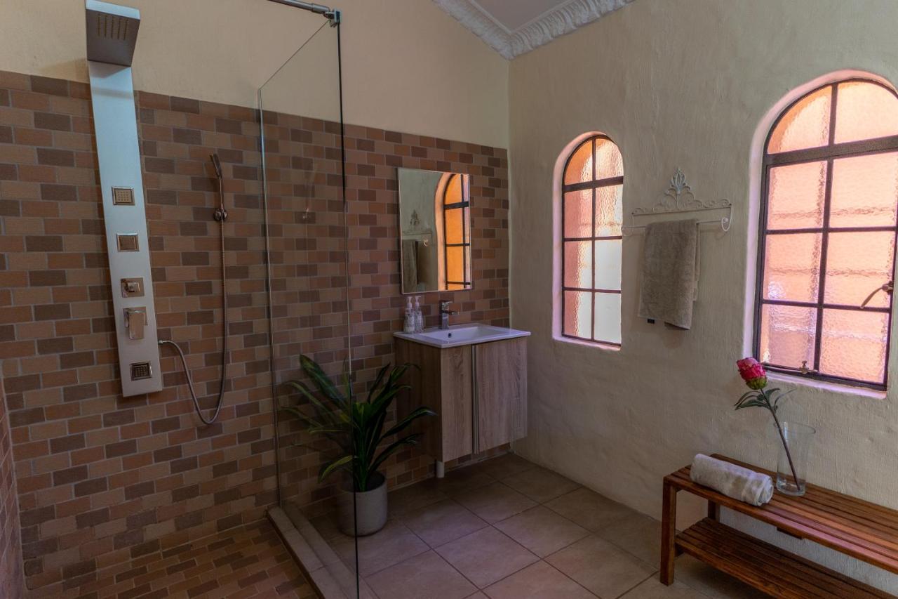Airport Tower Lodge Kempton Park Camera foto