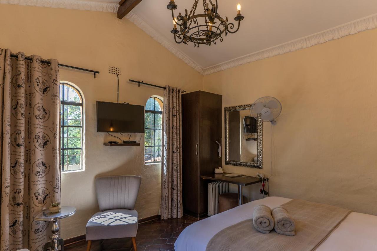 Airport Tower Lodge Kempton Park Esterno foto