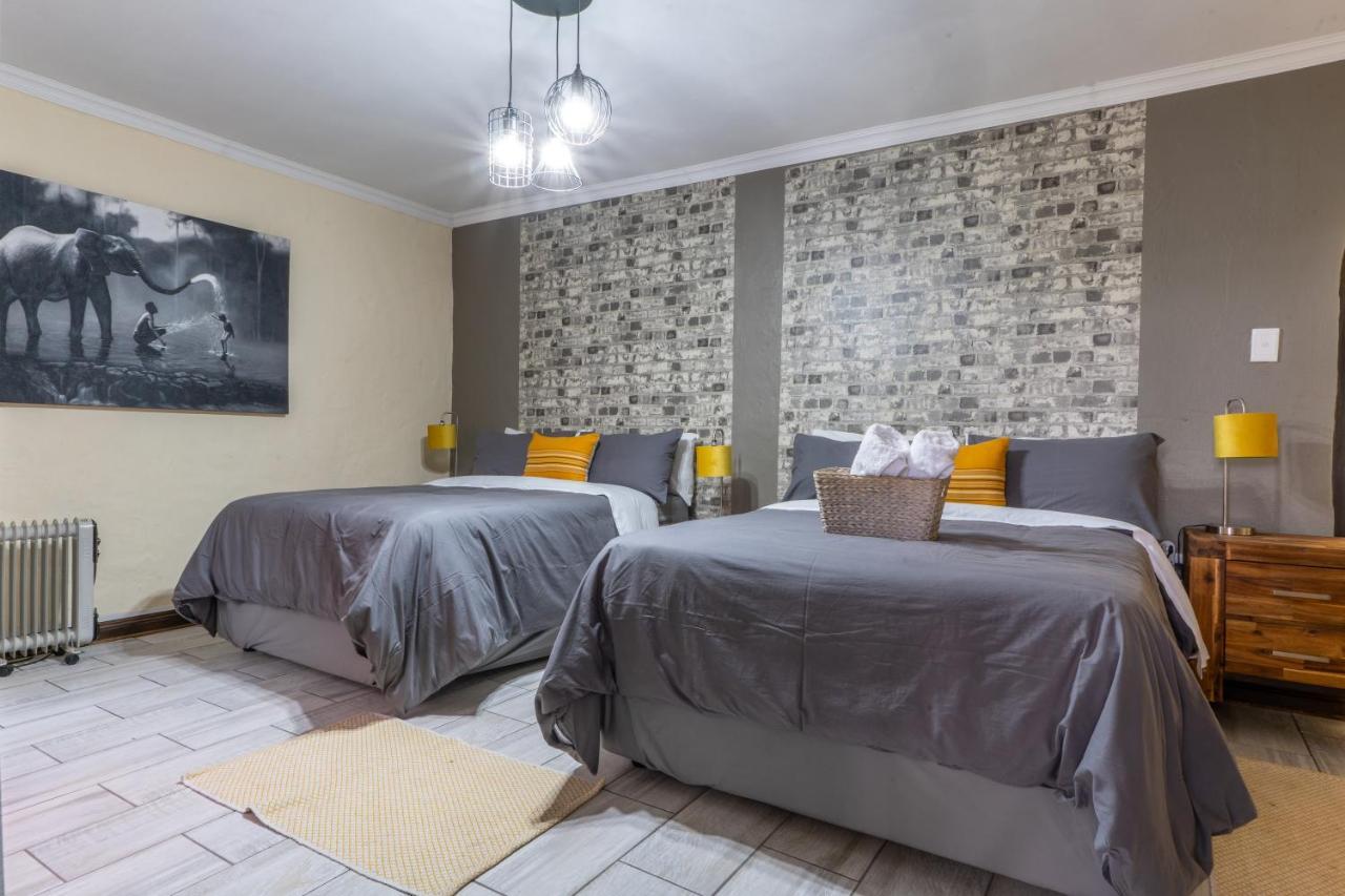 Airport Tower Lodge Kempton Park Esterno foto