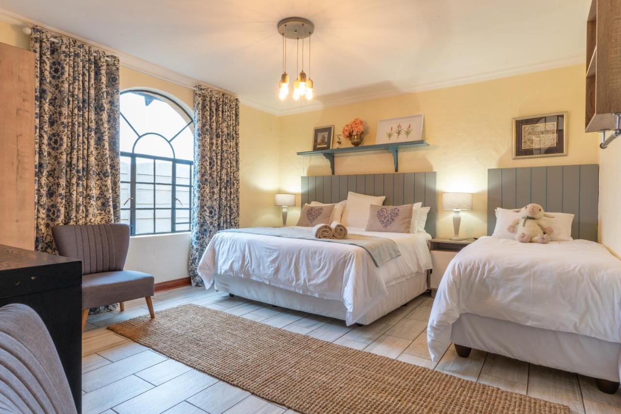 Airport Tower Lodge Kempton Park Esterno foto