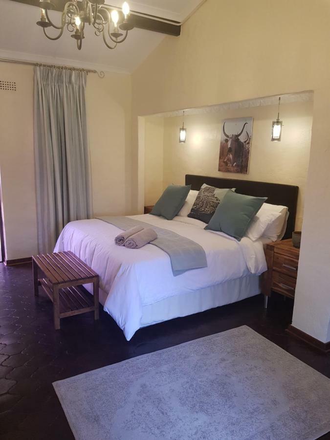 Airport Tower Lodge Kempton Park Esterno foto