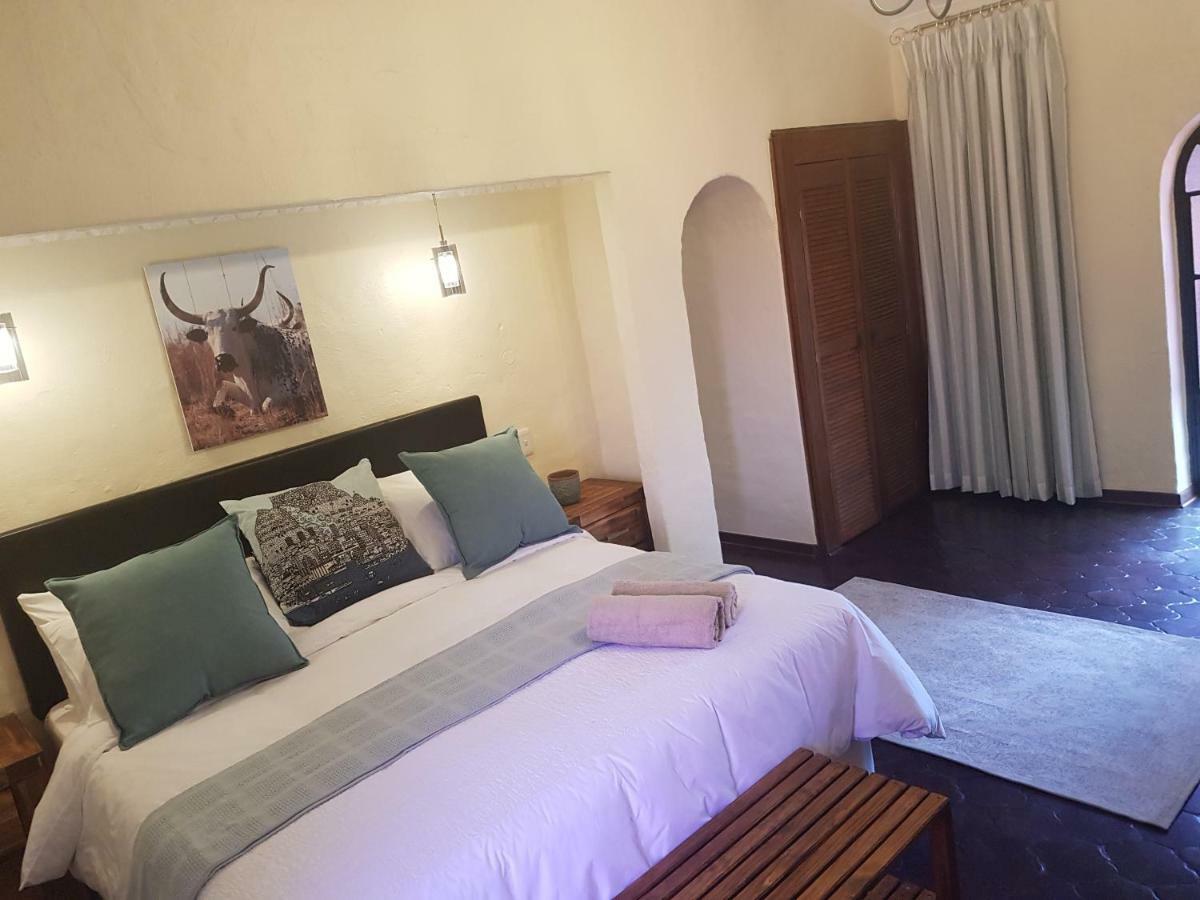 Airport Tower Lodge Kempton Park Esterno foto