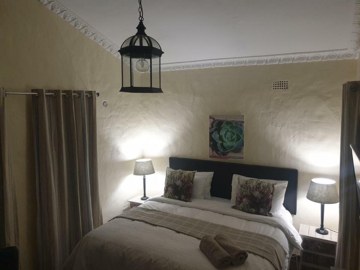 Airport Tower Lodge Kempton Park Esterno foto