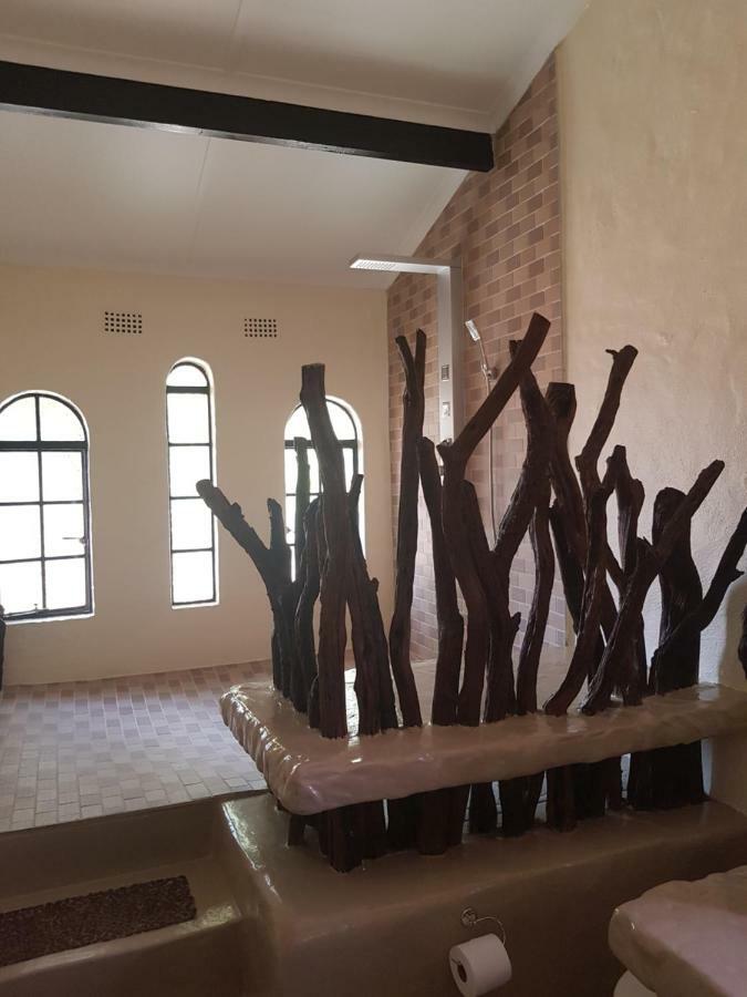 Airport Tower Lodge Kempton Park Esterno foto