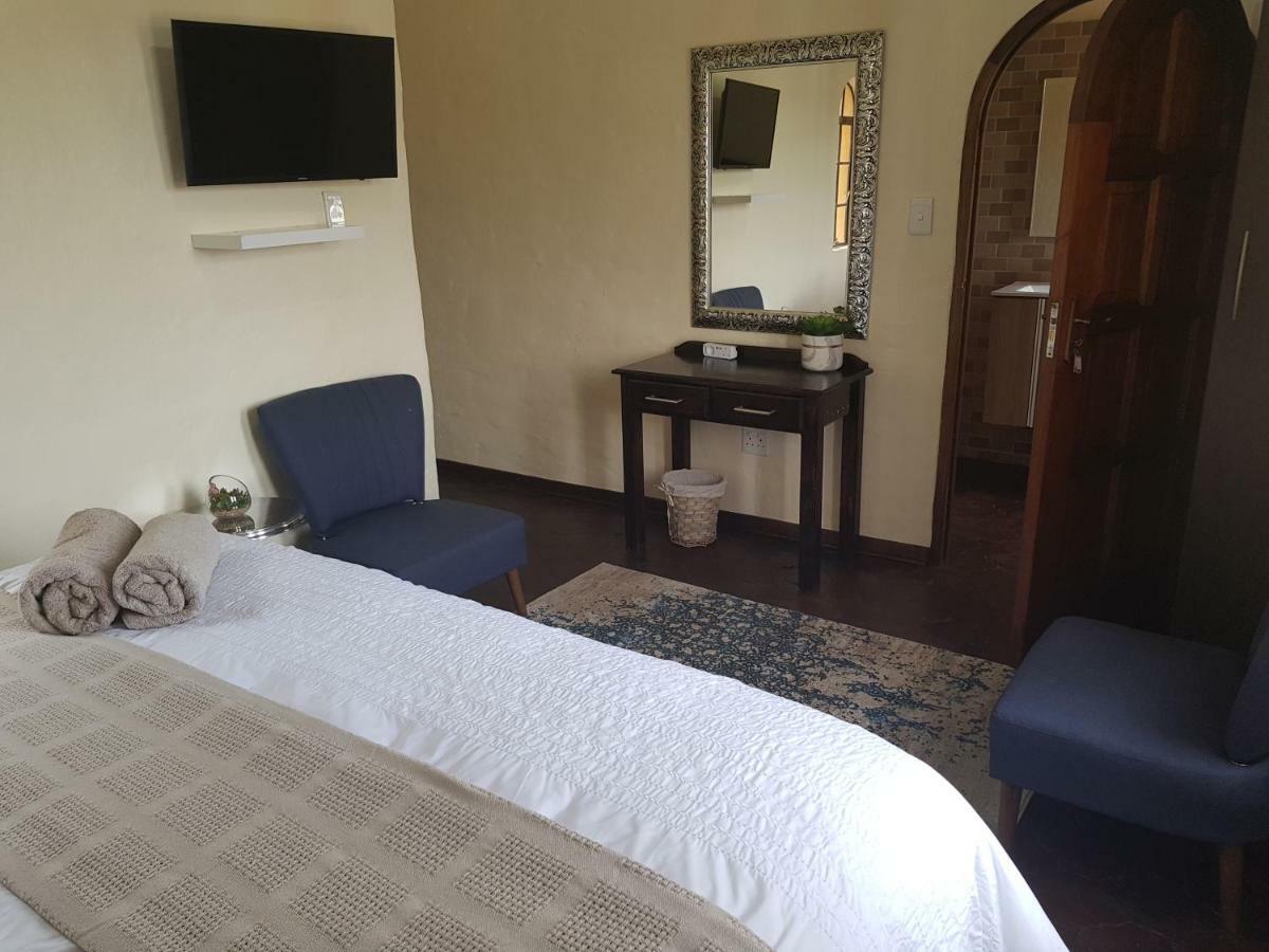 Airport Tower Lodge Kempton Park Esterno foto